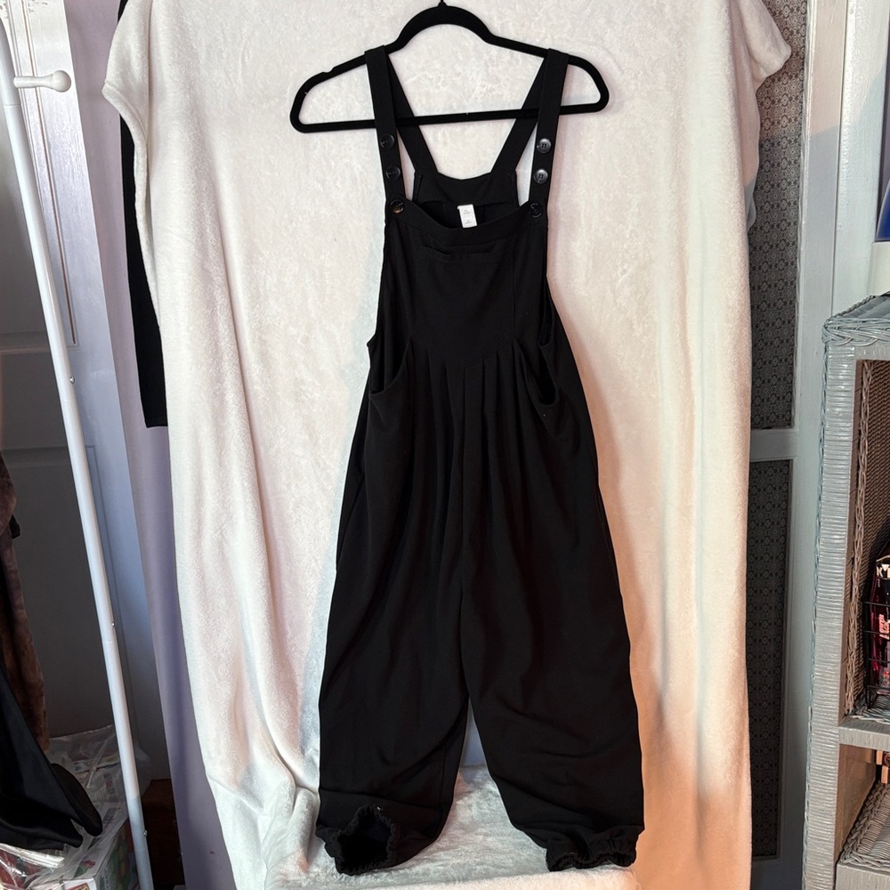 HALARA Black Women's Jumpsuit with Adjustable Straps